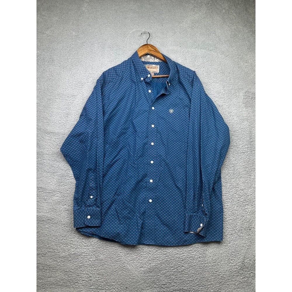 Ariat wrinkle free size XXL button down